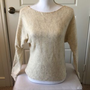 Cream Abercrombie & Fitch sweater